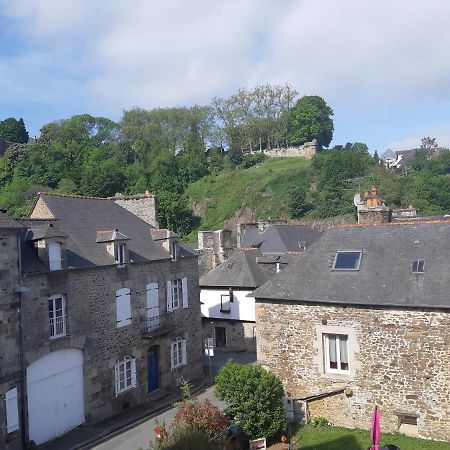 Bri22 -Lanvallay - La Petite Madeleine Dinan Exterior foto